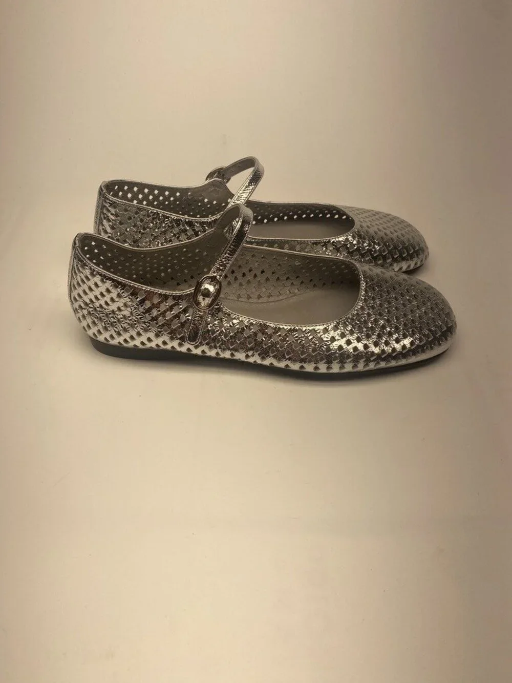 Jeffrey Campbell Womens Perforated Mary Jane Flat In Silver  Sz 6
